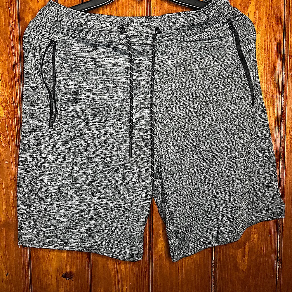 American Eagle Shorts Small!